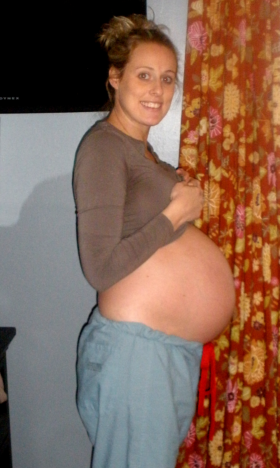 2 months pregnant images 2 months pregnant images