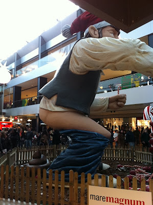 Giant Caganer at Maremagnum - Barcelona Sights Blog