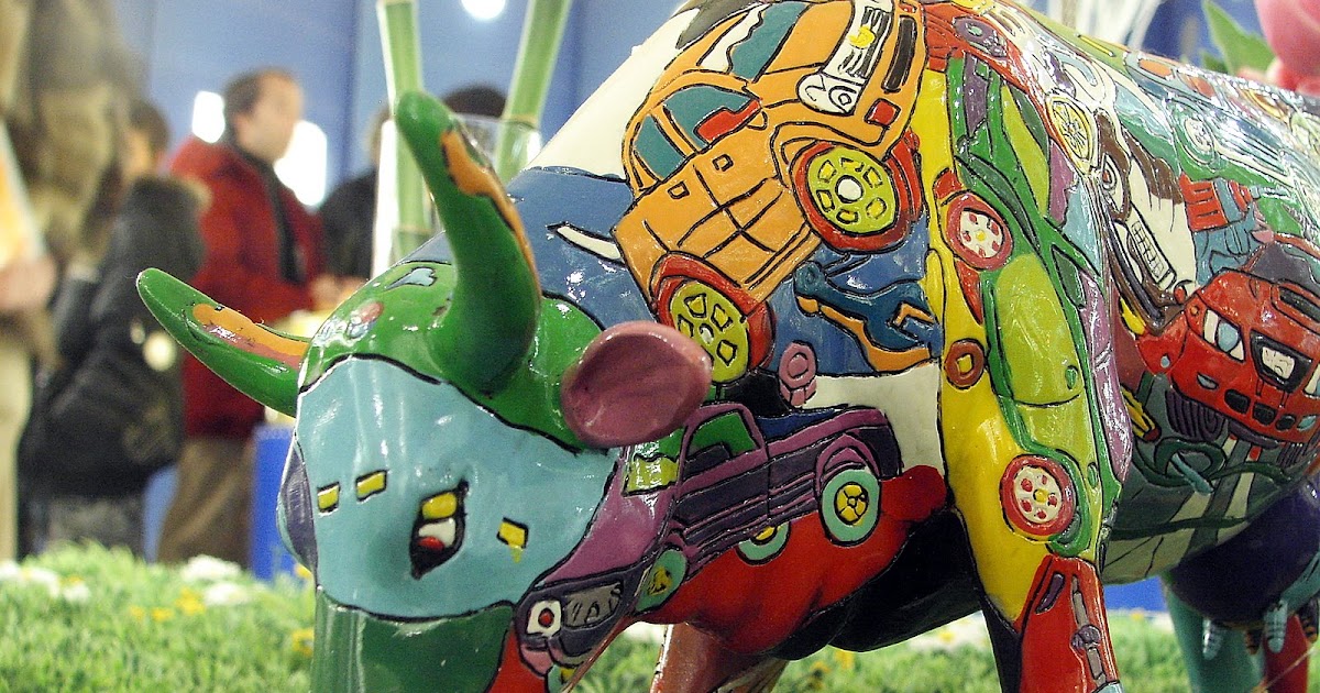 ParisDailyPhoto: A bull in a (china) shop