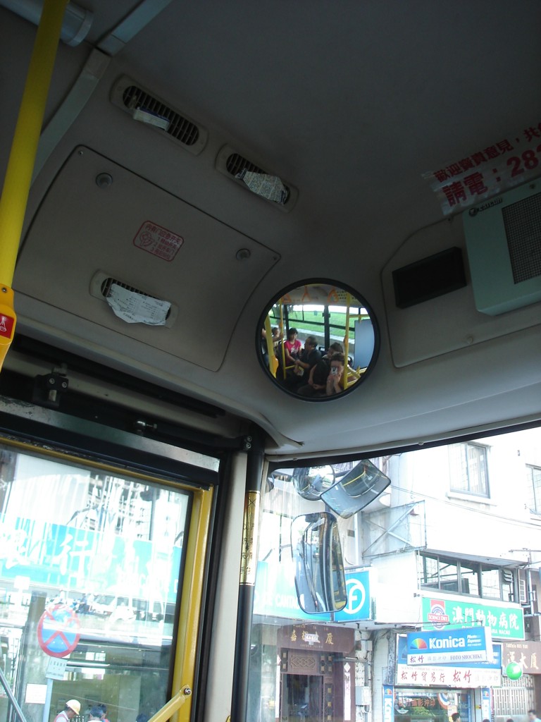 [autocarro3.jpg]
