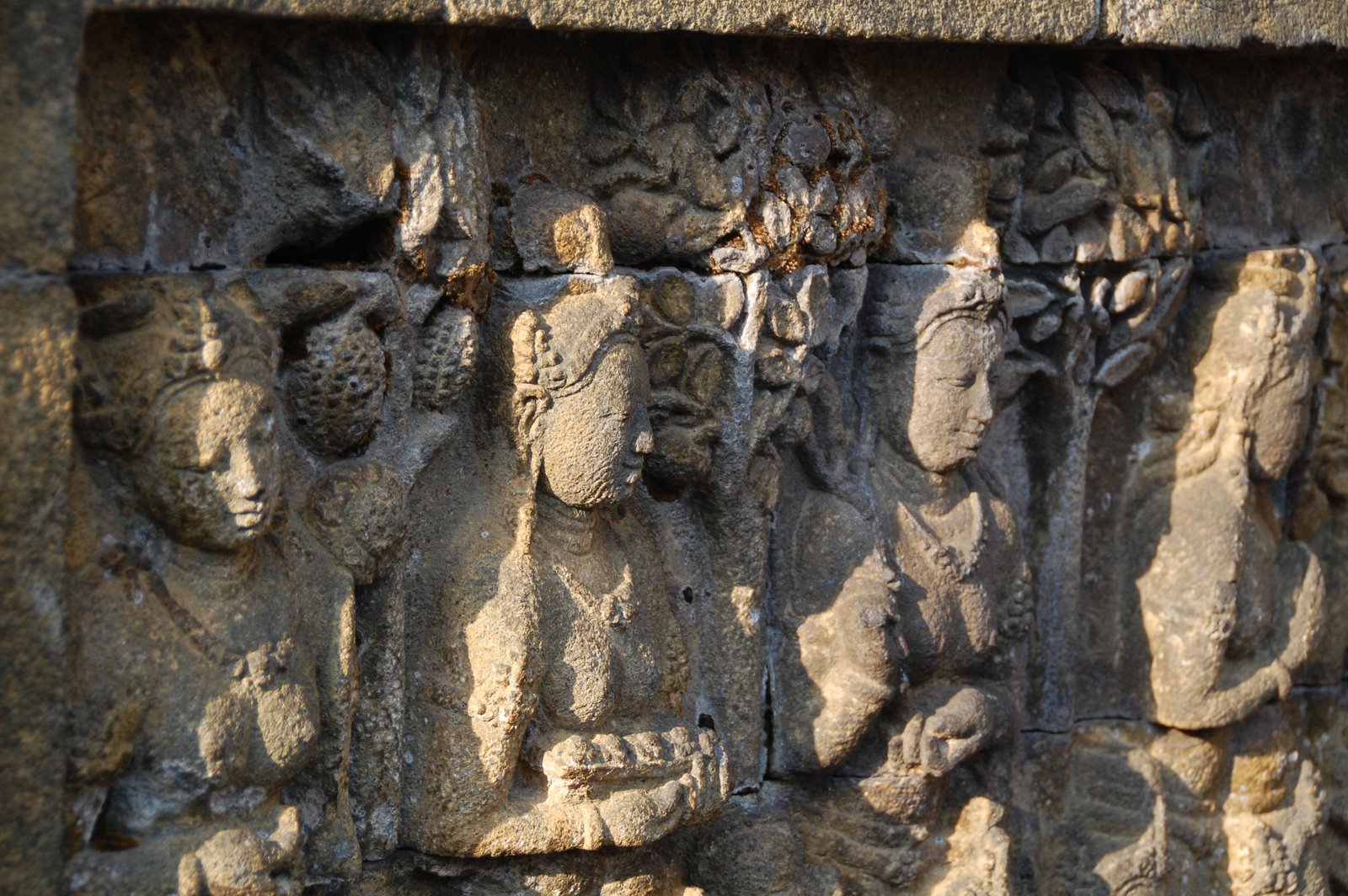 [!Borobudur+carving+4.JPG]