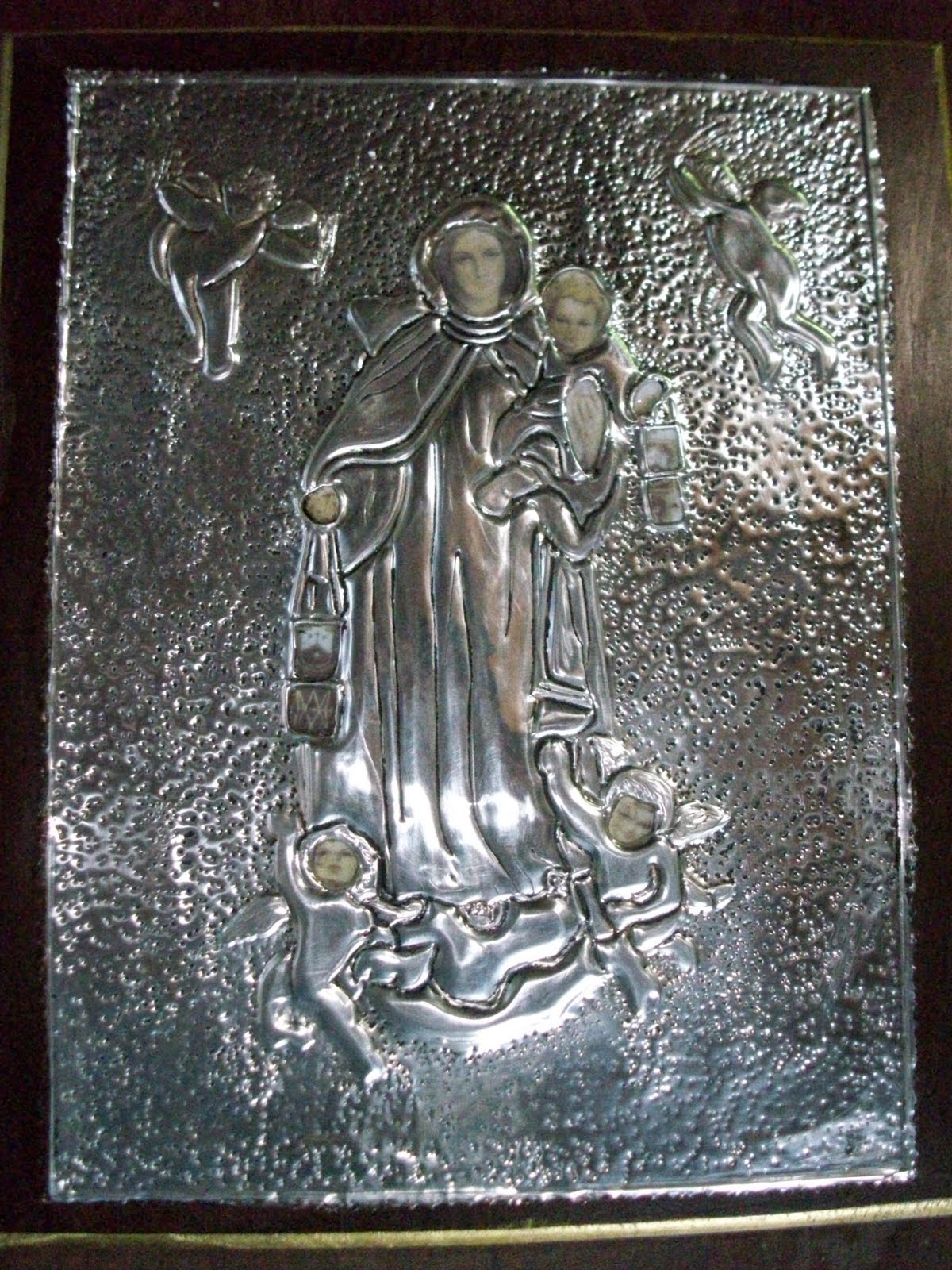 Oceanía en Repujado sobre Aluminio: repujado sobre aluminio