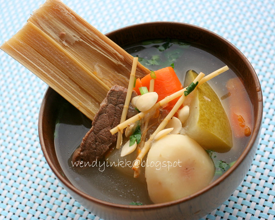 Table for 2.... or more Beef Soup with Waterchestnuts and Wintermelon