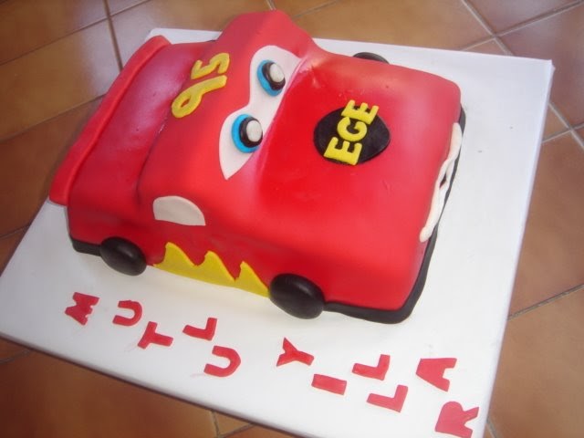 YİNE BİR ŞİMŞEK MCQUEEN PASTA