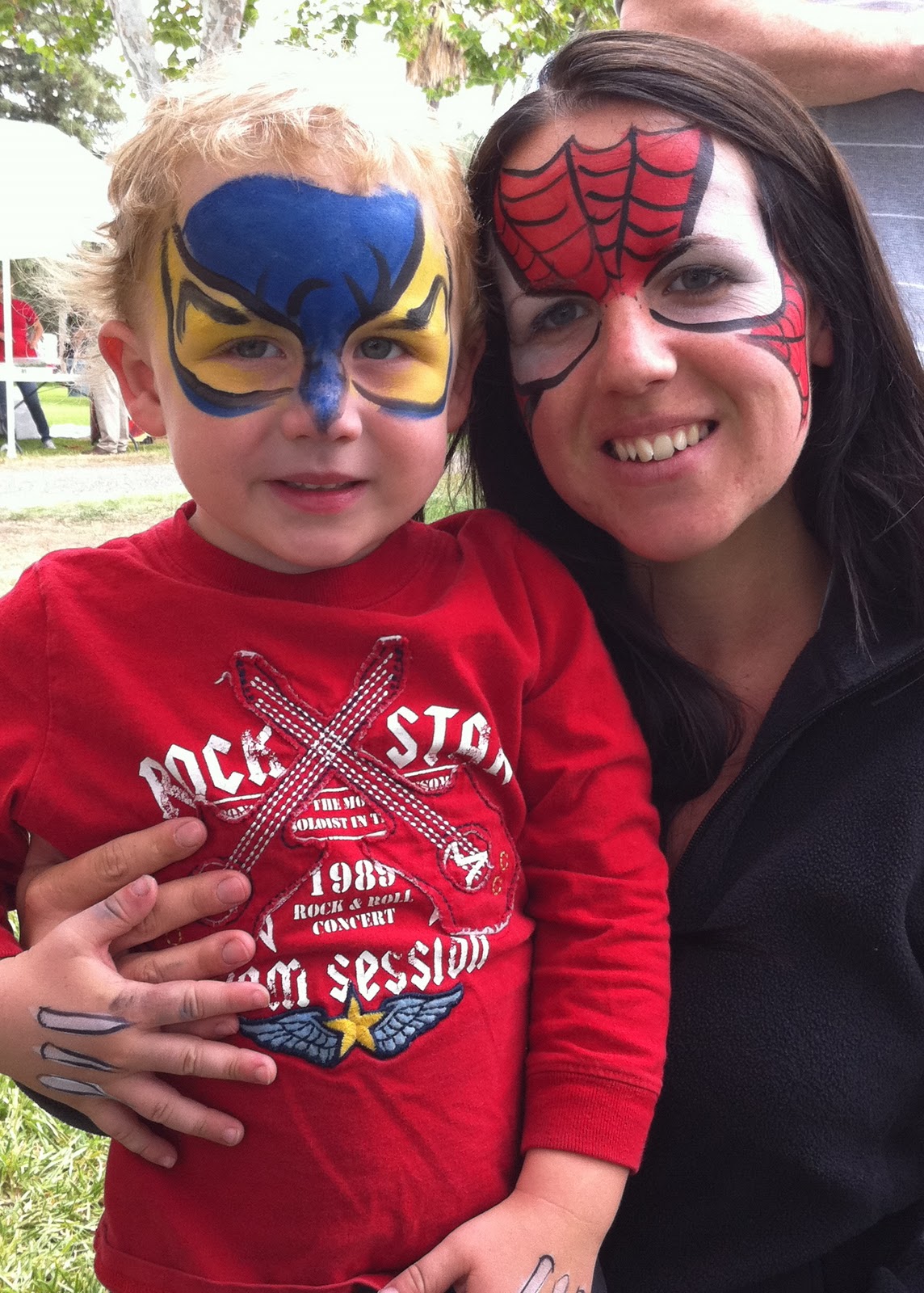 party entertainment, face painting, balloon twisting, charachters