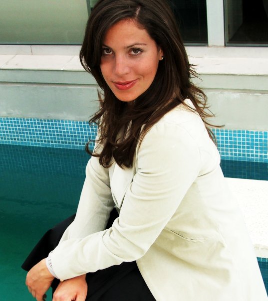[Giselle+Rojo+Del+Ponte]