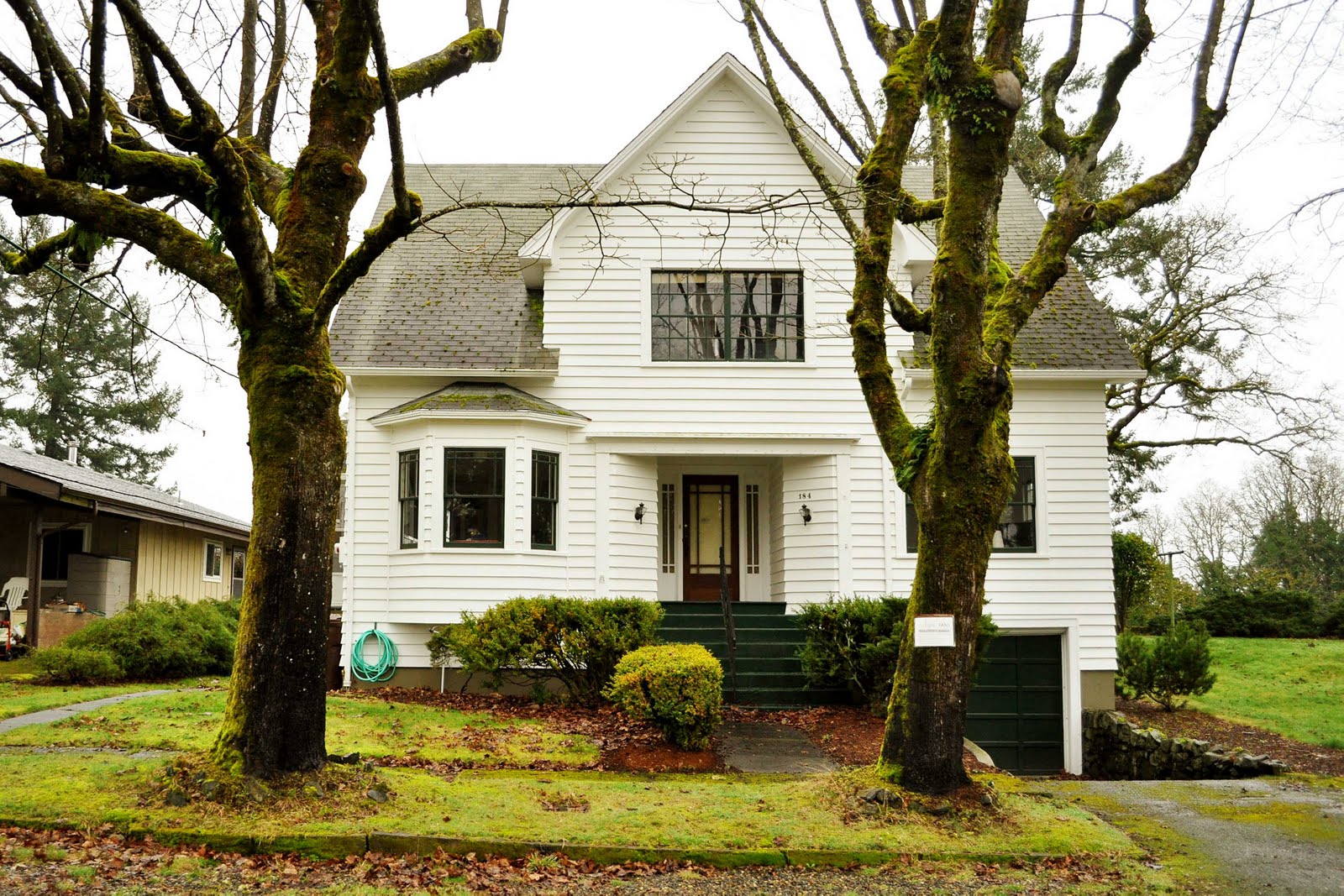 'The Twilight Saga' Bella Swan's House. 184 S 6th St, Saint Helens, OR
