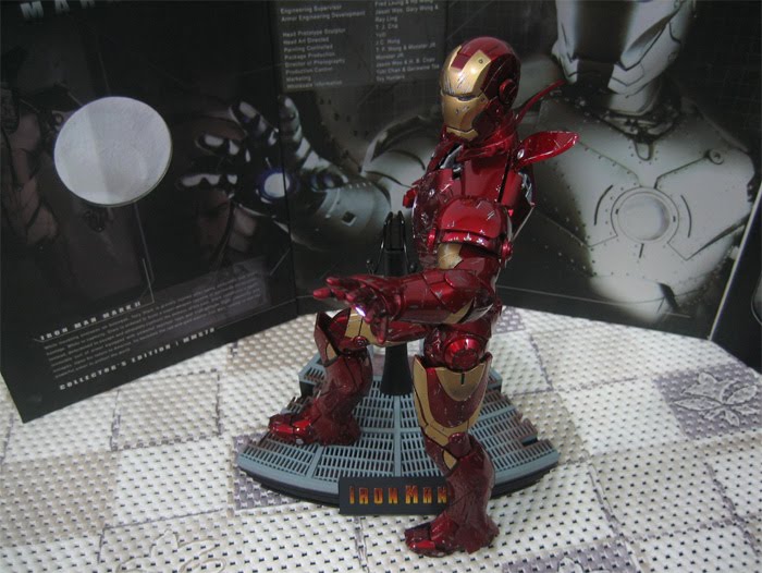hot toys mms110