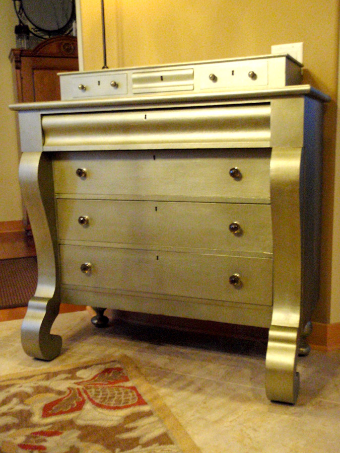 glam in a can Craigslist Dresser Makeover