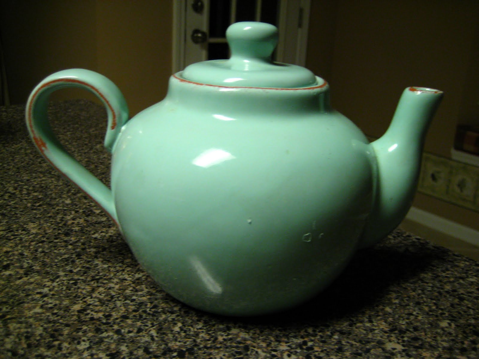 [goodwill+blue+pitcher.JPG]