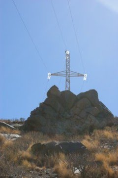 NO MAS TORRETAS . ESPERO QUE CUANDO COMIENZEN LAS OBRAS DE LA CARRETERA AGAETE LA ALDEA ,