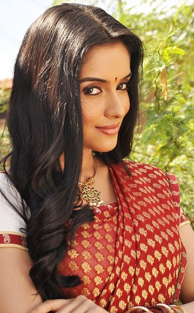 asin saree photos