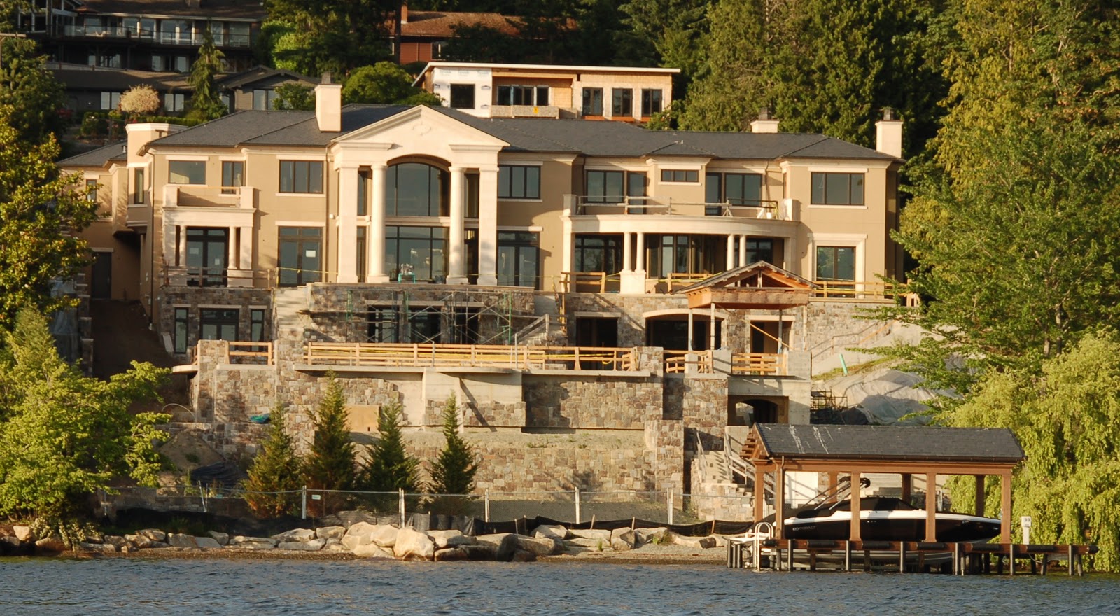 Seattle Mansions Mercer Island Mansion 28.8 Million Selling Price