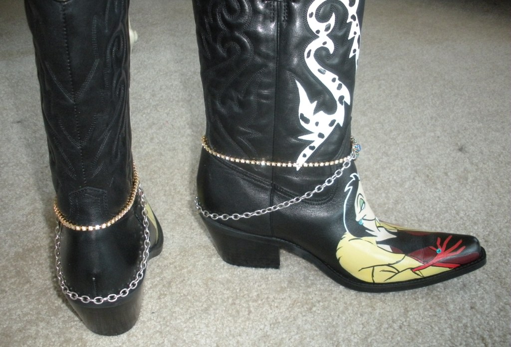 [cruboots4.JPG]
