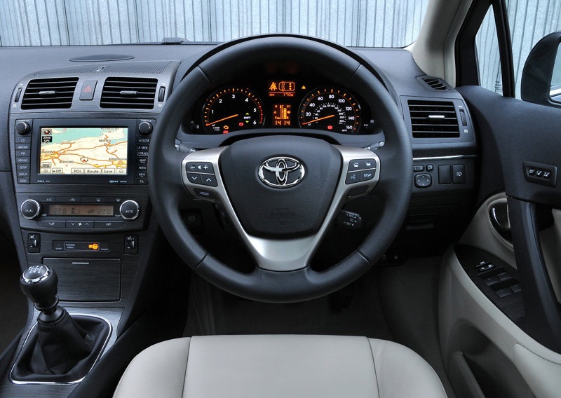 Toyota Avensis Verso Interior. Toyota#39;s excellent build