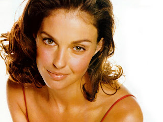 Free unwatermarked wallpapers of Ashley Judd at Fullwalls.blogspot.com