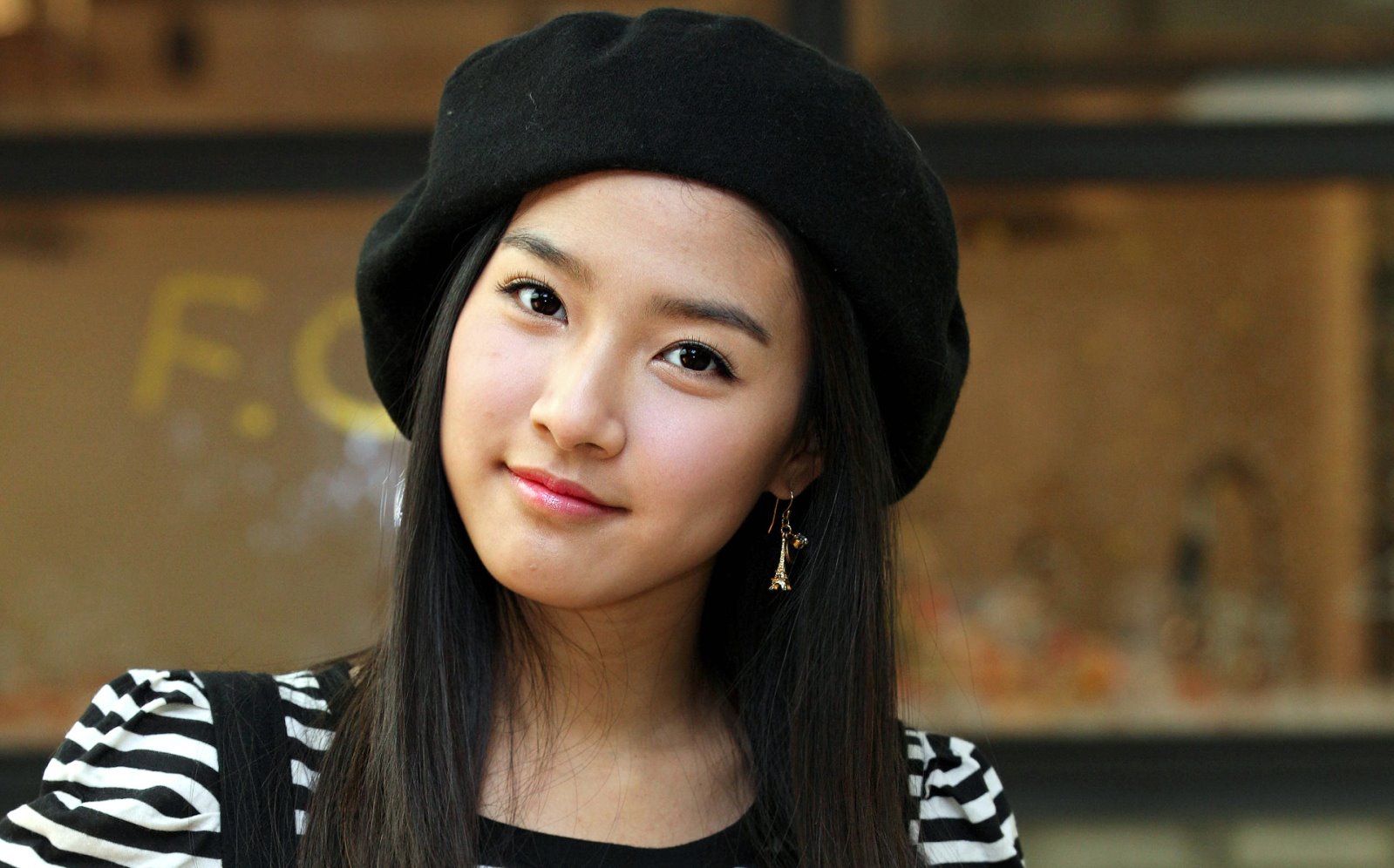 http://3.bp.blogspot.com/_SjAIdsM0448/S9oXJPF6cBI/AAAAAAAAAC4/jWQhxZ1dK40/s1600/so-eun.jpg