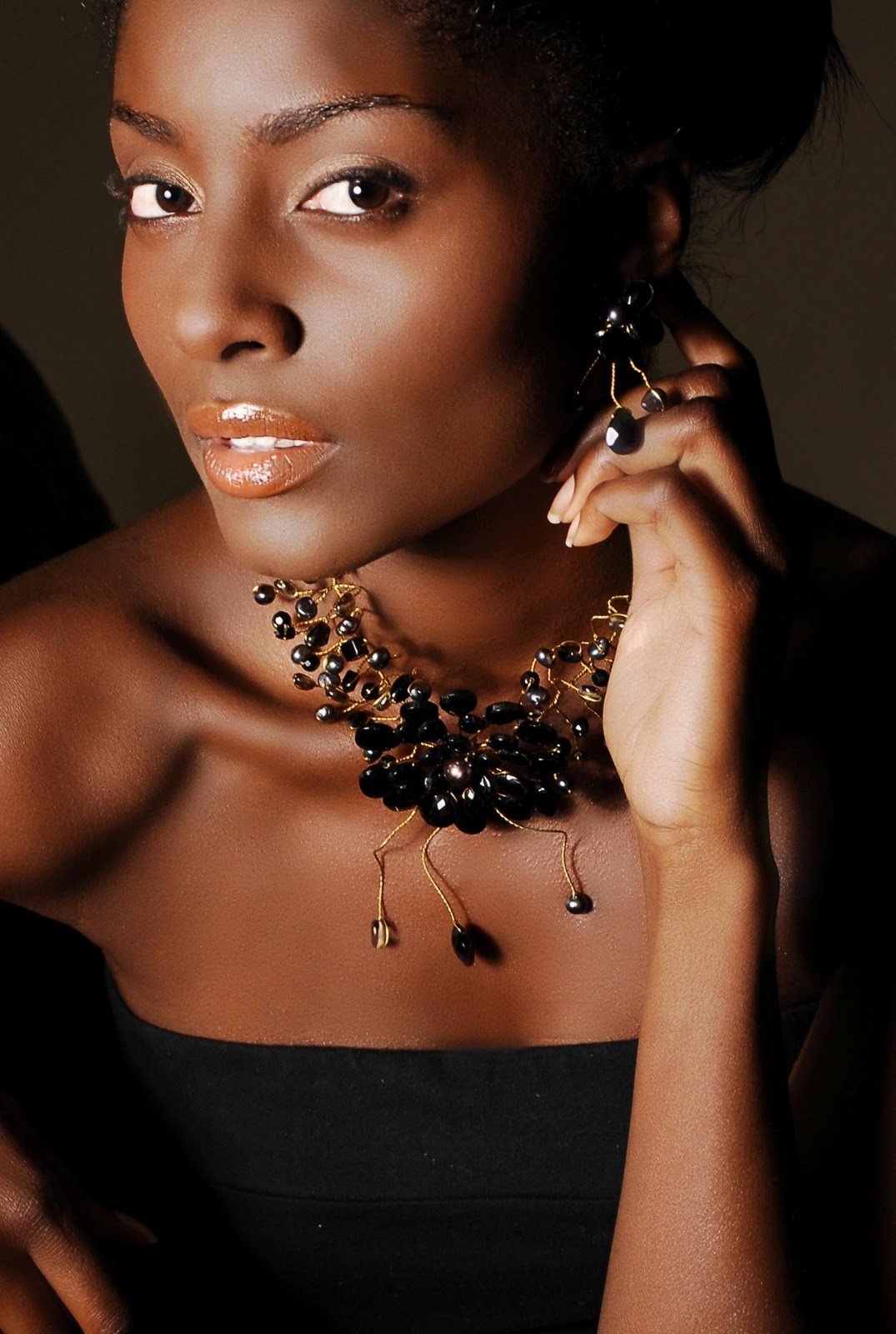 Neks2U: Neks2u Model Focus: Rachael Williams