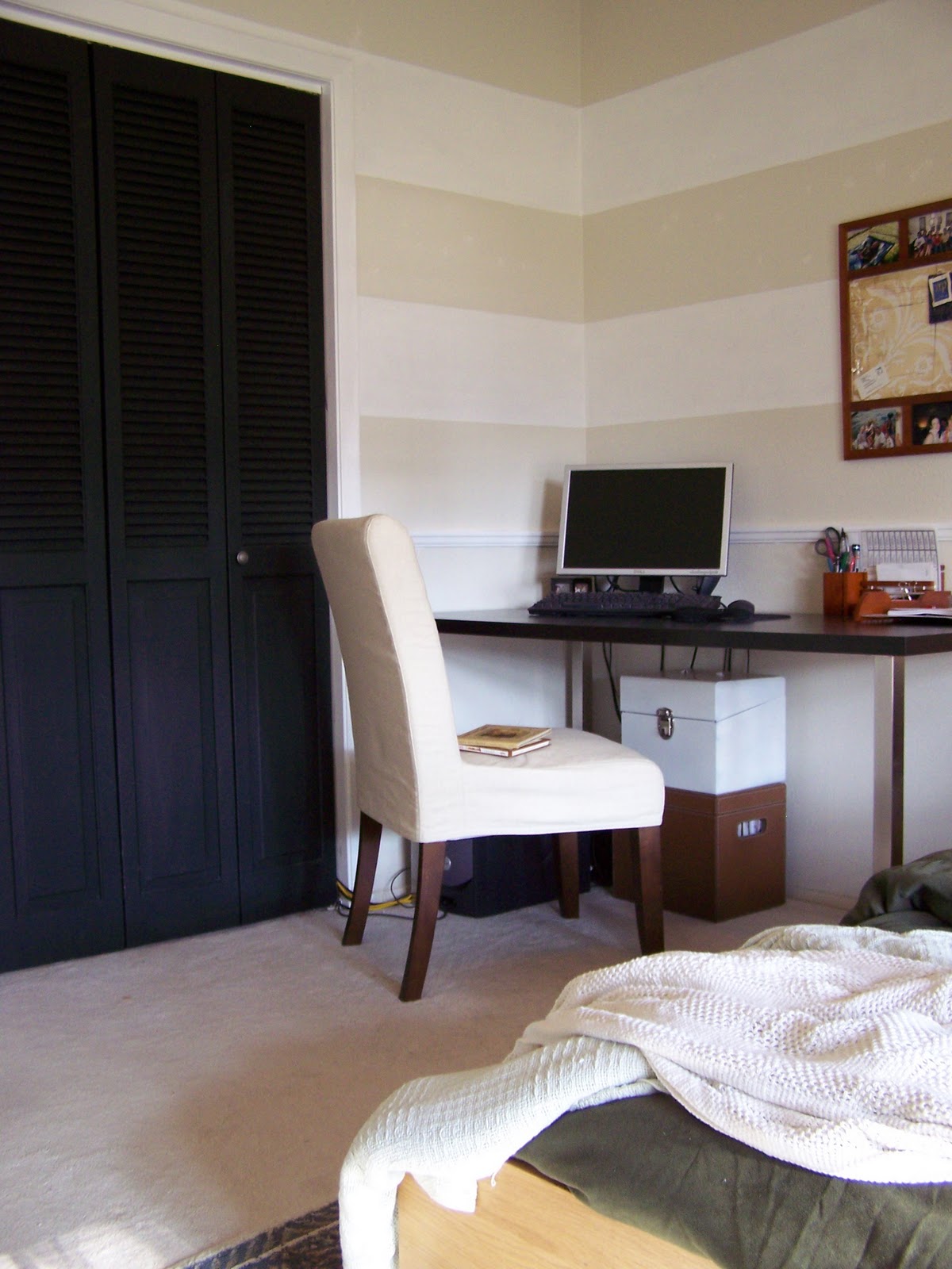 House of Ficek Striped Office Walls