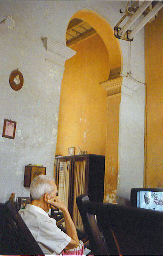 [grandpa+watching+TV.jpg]