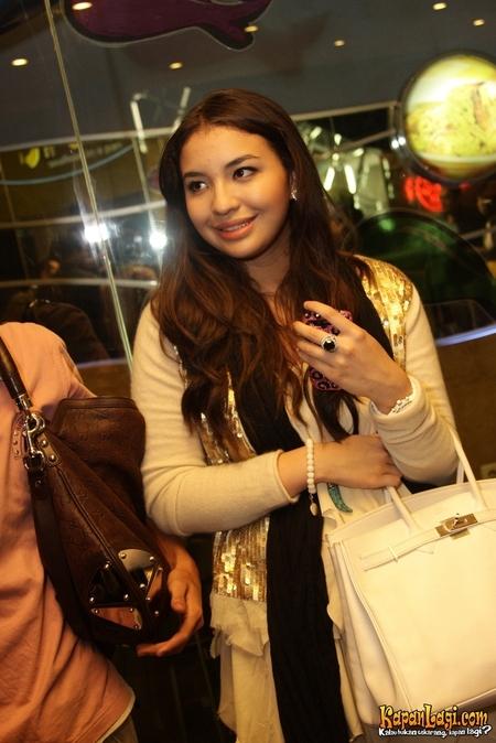birkin watcher manohara odelia pinot birkin watcher manohara odelia pinot