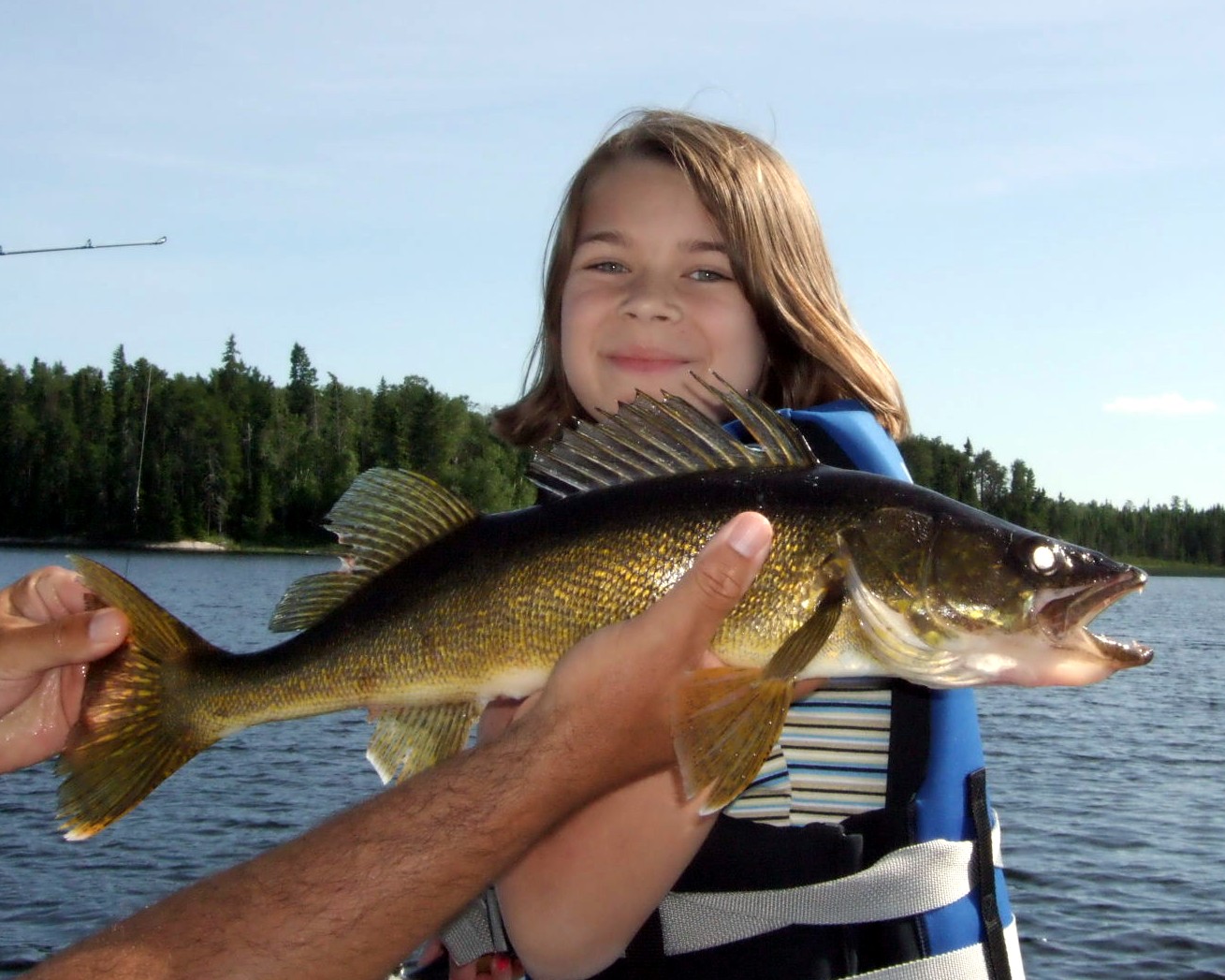 [sarah's+walleye.JPG]