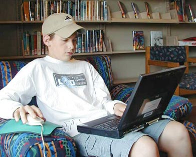 [jovenes-e-internet.jpg]