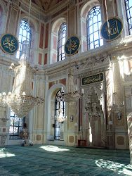 Ortaköy Camii