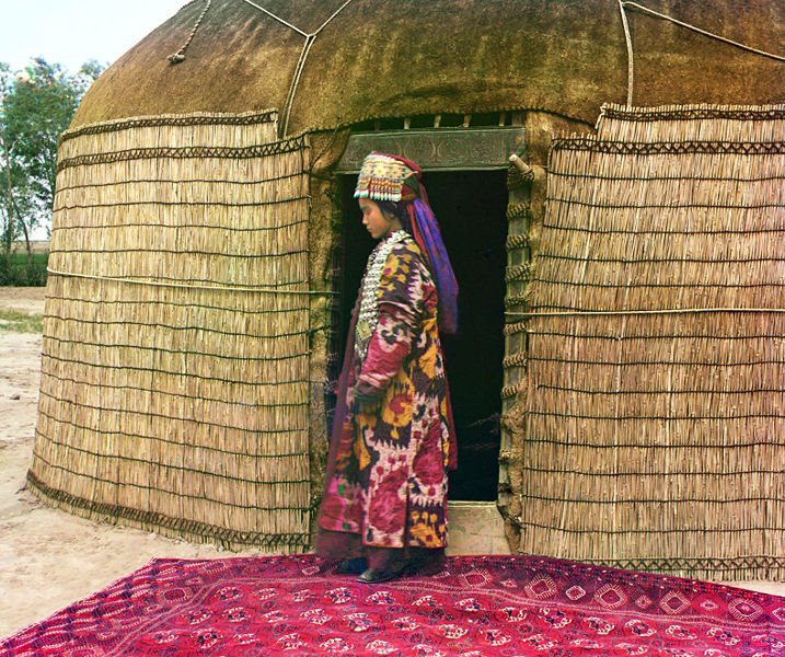 [Turkman+woman+by+yurt.jpg]