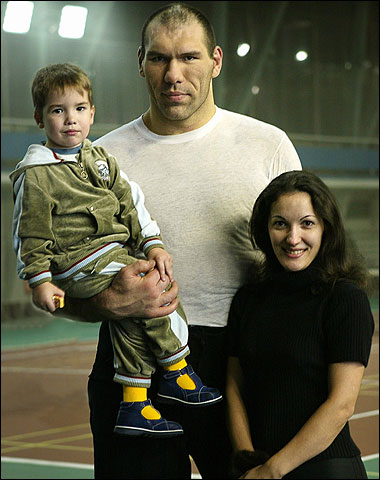 Nikolai Valuev - The Beast from the East...