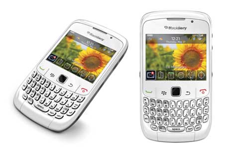 BlackBerry+Curve+8520+White+Varian+review.jpg