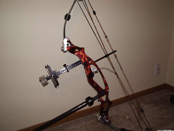 Р‘Р»РѕС‡РЅС‹Р№ Р»СѓРє Hoyt Avenger