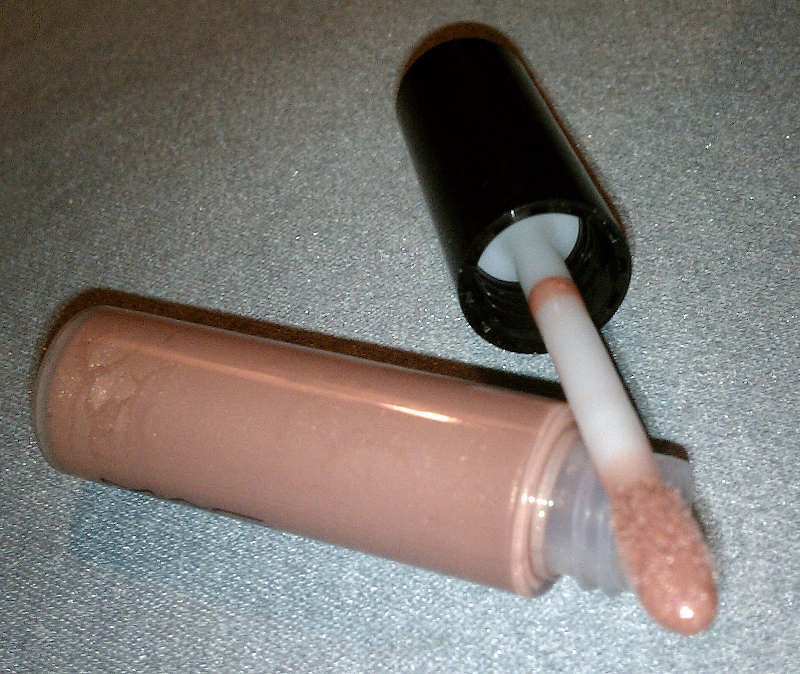 Beauty and the Newb MAC Viva Glam Makes Giving Glamorous and Effortless