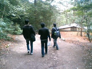 [090211_1202~01001-775297.JPG]