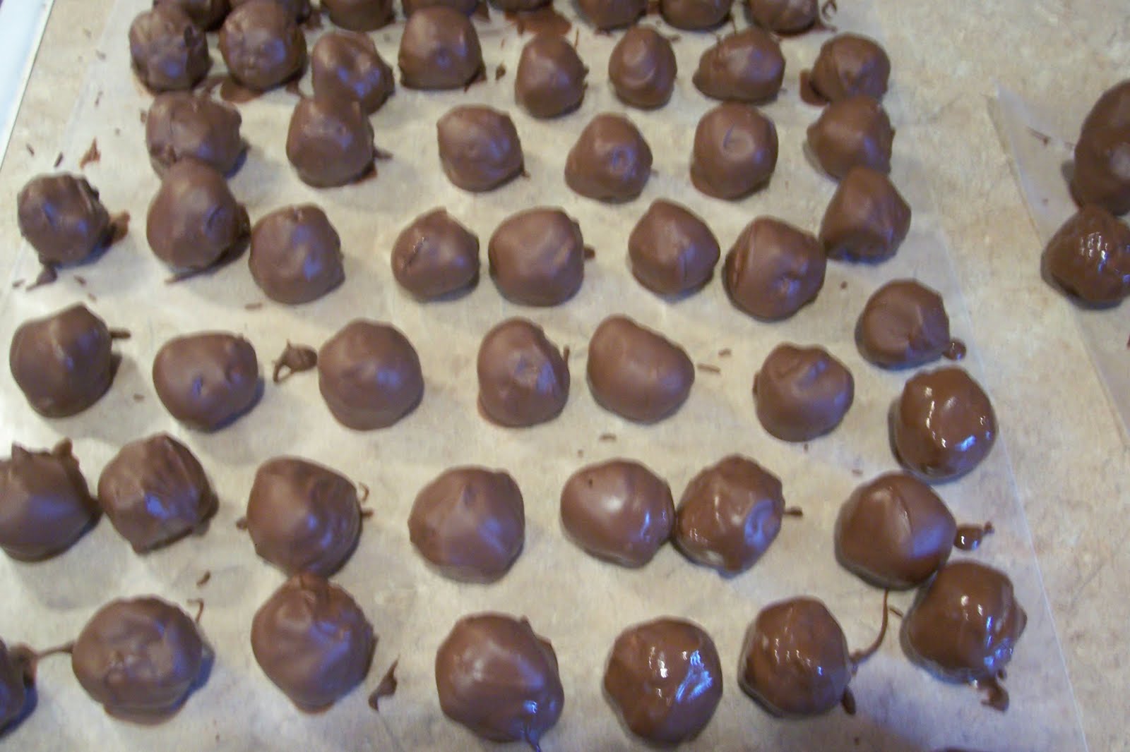 [Peanut+Butter+Balls+004.JPG]