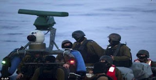 foto serangan israel freedom flotilla