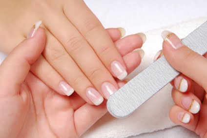 Fingernails grow faster than toenails at a rate of 3mm per month