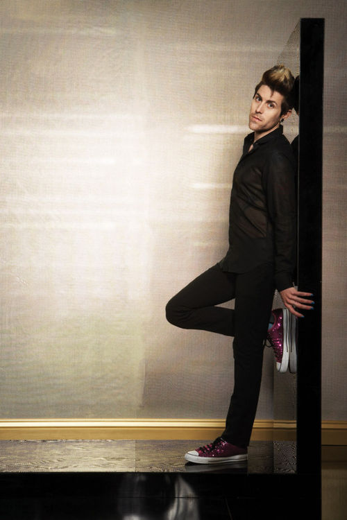 [pinkshoesbuzznet.com]