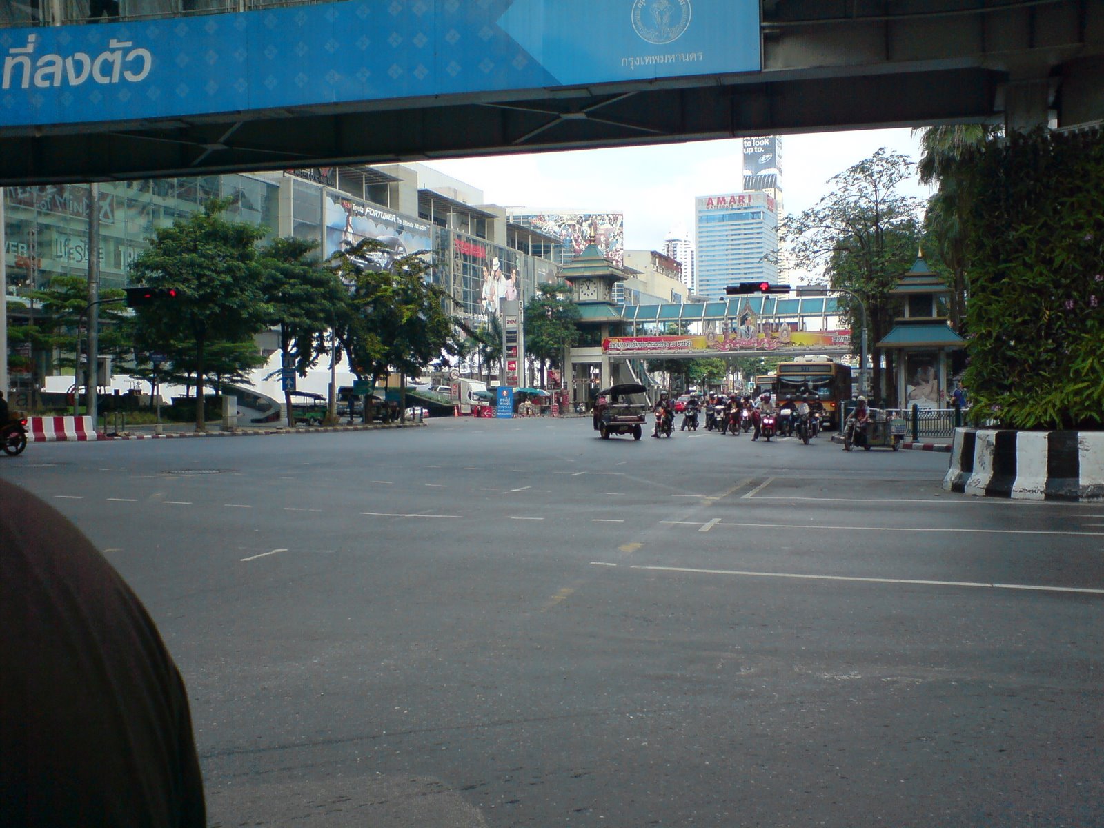 [03030.JPG]