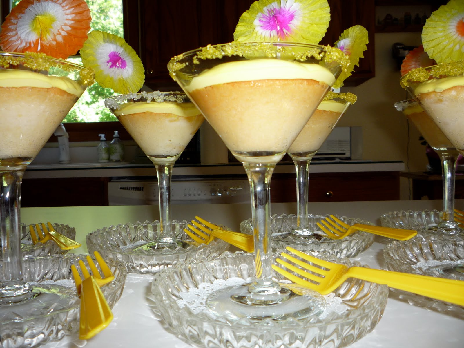 The Quail's Nest Peach Martini Cupcakes