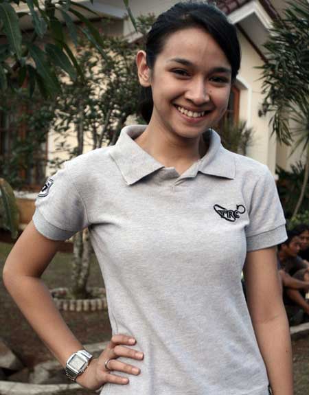 Fitri Aryani
