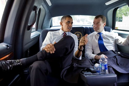 Obama Medvedev Burger Video
