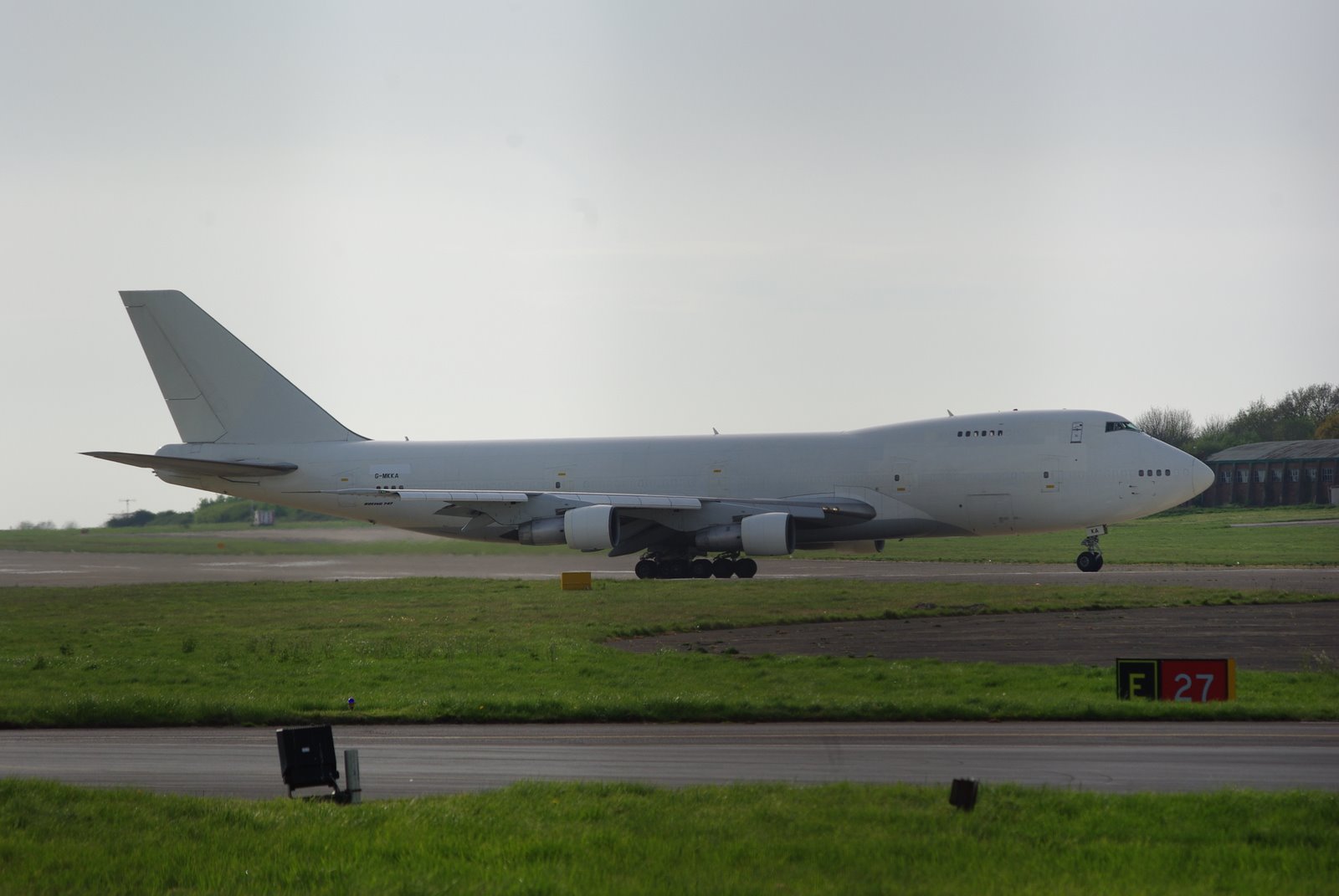 [Filton+23-04-09+G-MKKA+001.jpg]