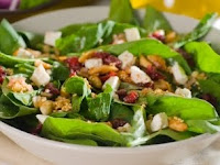 Baby Spinach and Goat Cheese Salad