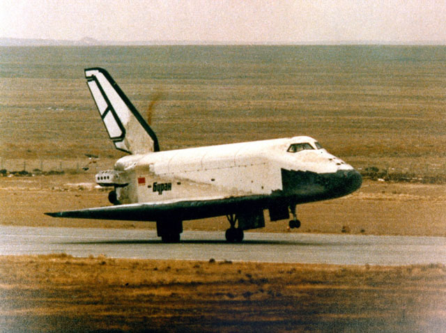 [091-Atterrissage-Landing-bbur7.jpg]