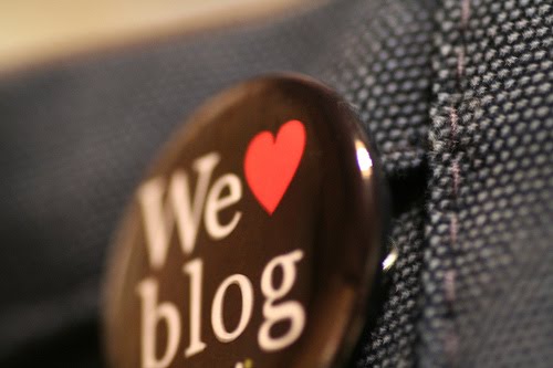 [blog+it.jpg]