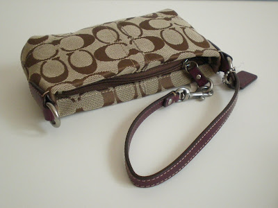 coach wristlets 66