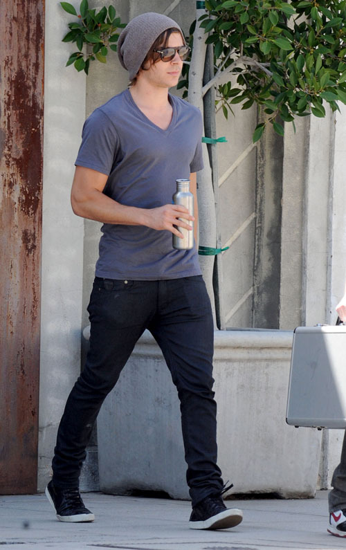 Zac Efron Clothing