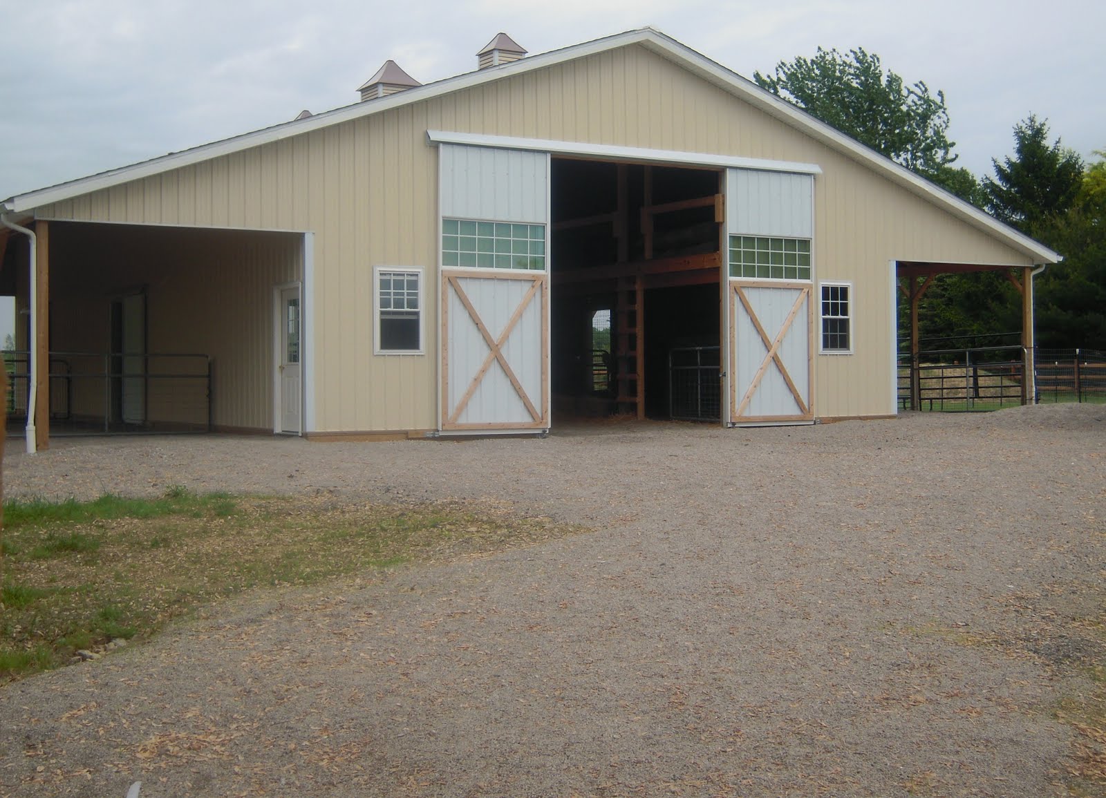 Goat barn with chicken coop kits, 4 hen chicken coop plans diy
