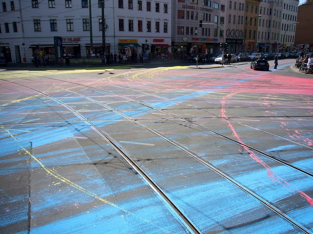 Eyeteeth: Incisive ideas: Berlin street gets Pollocked